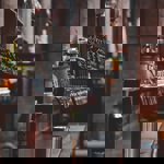 The bar at the Heist Brew Co.