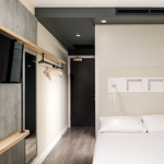 A double room at ibis Budget Sheffield Centre - St Mary's Gate.