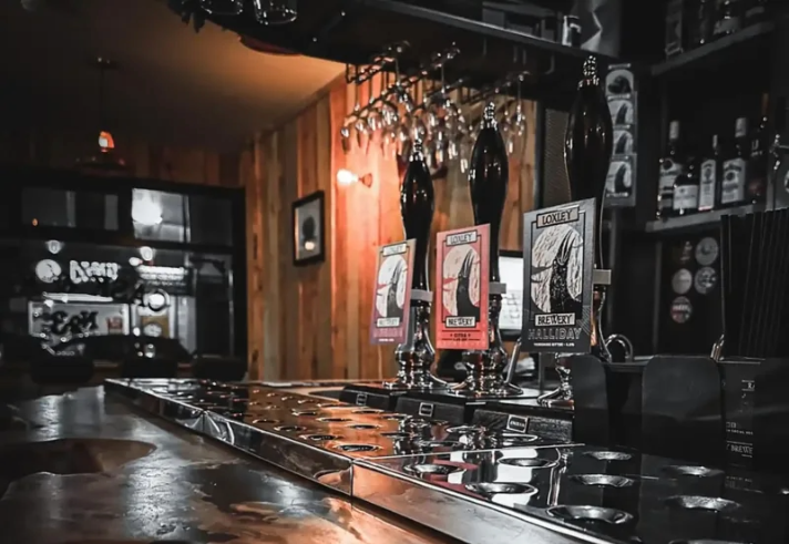 The bar at No. 3