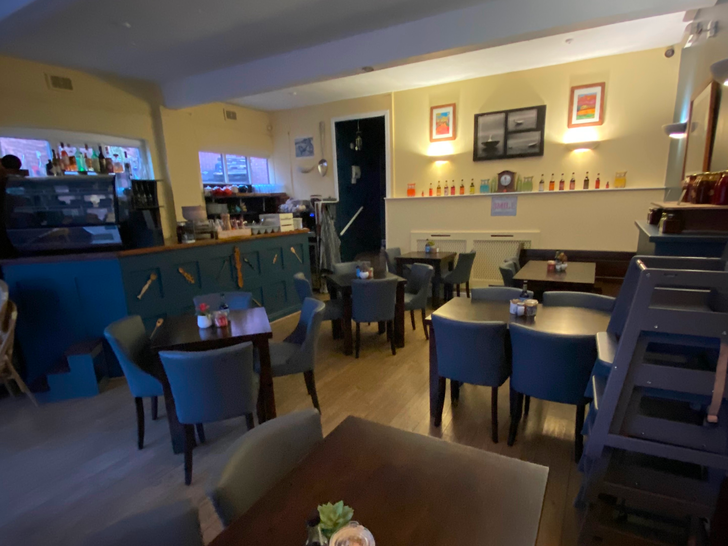 The interior of Spoon.