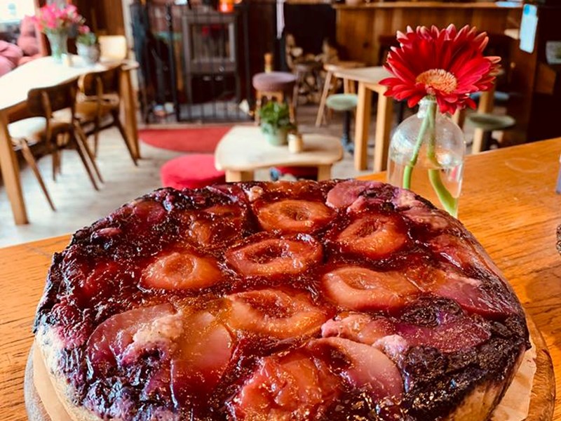 A vegan cake at Cafe #9.