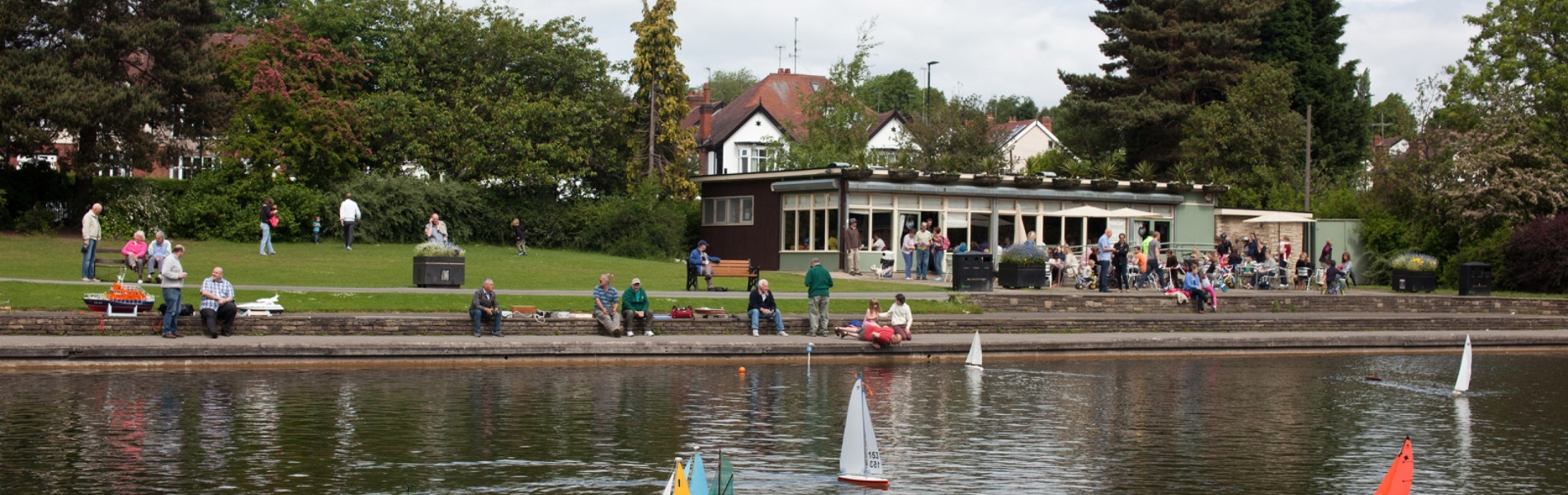 The boating lake and cafe at Millhouses Park.