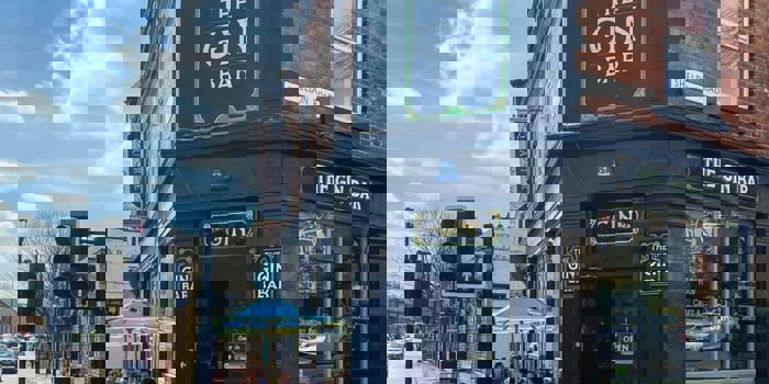 Exterior of The Gin Bar at Vintedge.