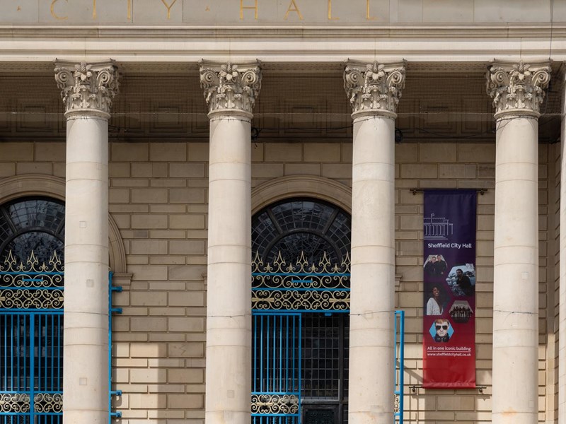 The exterior of the Sheffield City Hall.