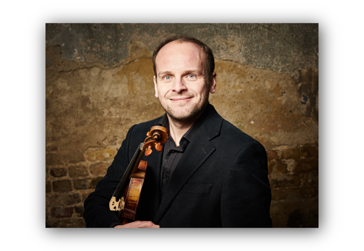 Violinist Benjamin Nabarro. Image © Kaupo Kikkas.