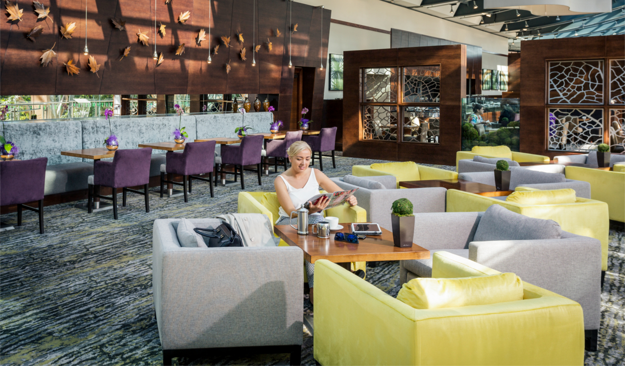 The reception area at Mercure St. Paul's Hotel Spa