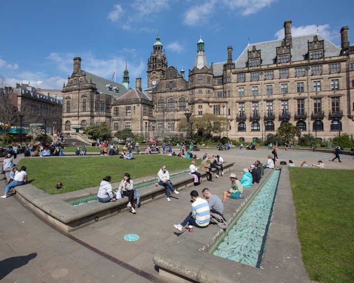 The Peace Gardens & Town Hall in the centre of Sheffield on a sunny day.