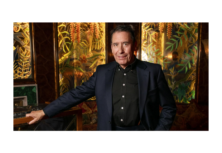 A photograph of Jools Holland.