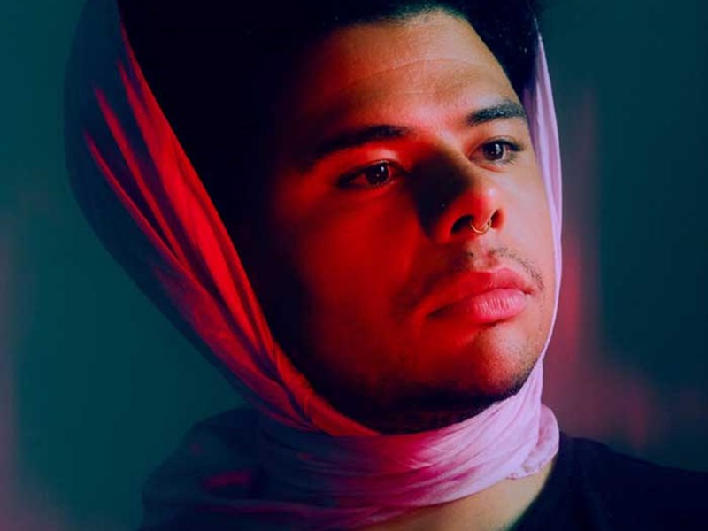 Portrait of the artist Otis Mensah.