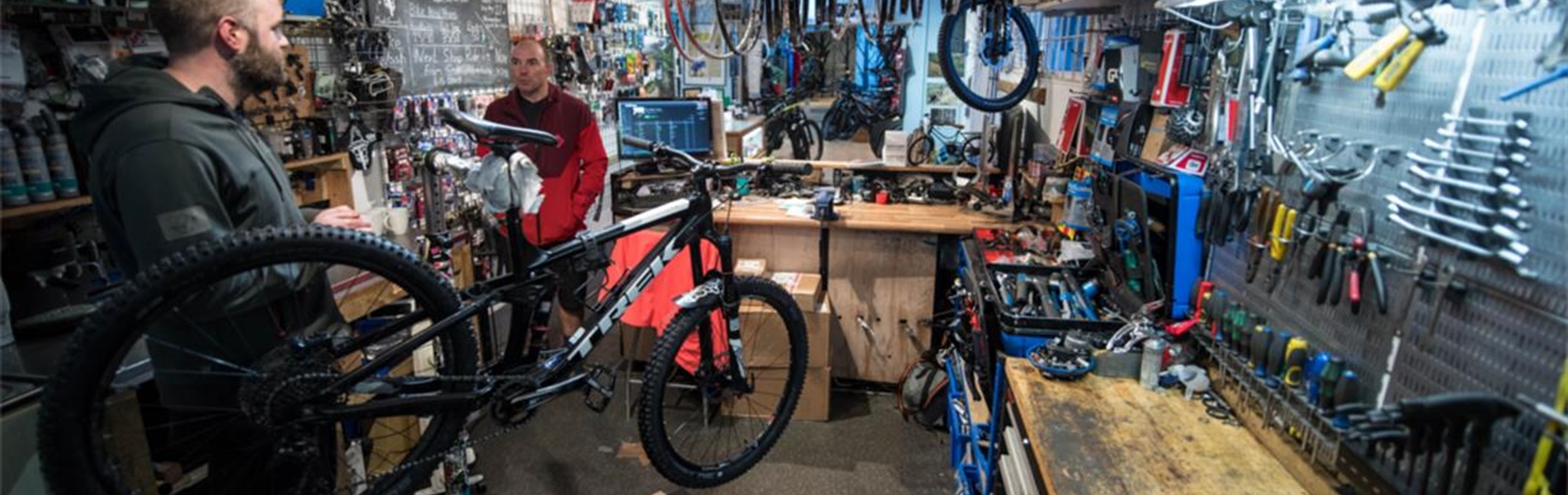 Bicycle garage discount