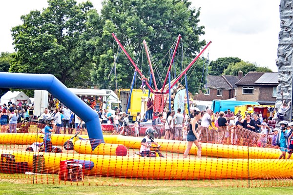 Lowedges Gigantic Festival