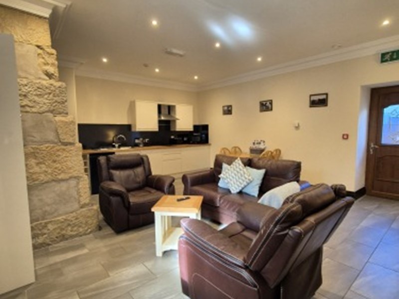 Padley Farm - living room with seating area and coffee table.
