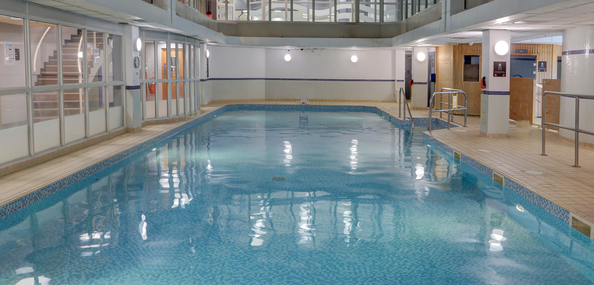 Leisure Club - 20m Swimming Pool